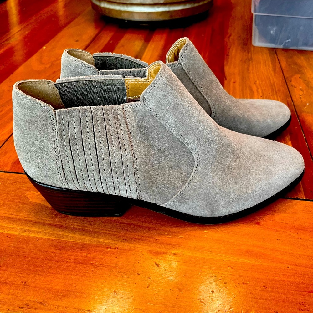 Lucky Brand grey suede bootie